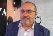 Борис Надеждин проводит в Москве встречу с потенциальными избирателями