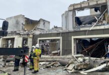 28 человек погибли в результате ракетного удара по Лисичанску