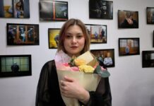 Жена поэта и политзаключенного Артема Камардина посвятила день рождения своему мужу и другим фигурантам «Маяковского дела»