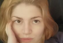 Организацию массового пребывания в общественных местах вменили девушке, устроившей акцию в поддержку похищенной в Чечню подруги