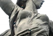 Башкирский активист потребовал «закрыть срамные места» у памятника «Родина-мать зовет!» в Волгограде из-за ее «откровенно торчащих сосков»