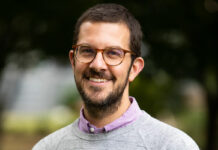 Росфинмониторинг внес в перечень экстремистов и террористов пресс-секретаря Meta Энди Стоуна