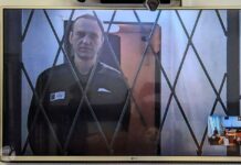 Из-за убийства Алексея Навального Евросоюз ввел санкции против ямальского губернатора Дмитрия Артюхова, двух колоний и четырнадцати судей