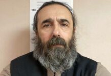 После выписки из больницы к петербургскому священнику, собиравшемуся провести панихиду по Алексею Навальному, вновь приехала полиция