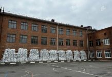 Учеников Белгорода возвращают на очное обучение в школы без бомбоубежищ