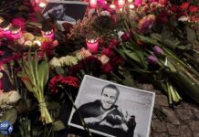 Мать Алексея Навального два часа держали на полярном морозе перед тем, как выдать телеграмму о смерти сына