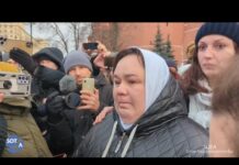 «Нам не нужны никакие доски на школах, нам нужны наши мужчины». Жены мобилизованных провели акцию «500 дней мобилизации» и в очередной раз обратились к Путину с требованием вернуть мужей домой