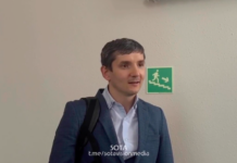 «Преступление за неподачу уведомления в Минюст за то, что она якобы соответствует критериям иностранного агентства, хотя мы все прекрасно знаем, что Минюст без всяких уведомлений сам включает людей в реестр», — адвокат Рим Сабиров о деле Алсу Курмашевой