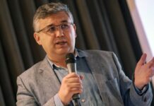 Басманный суд Москвы заочно приговорил к 8 годам колонии политолога Аббаса Галлямова и украинского журналиста Александра Преподобного по делу о распространении «фейков» про российскую армию