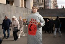 Подругу увезенной в Чечню Седы Сулеймановой отпустили из отдела полиции