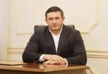 «Началась процедура признания Аллы Пугачевой иностранным агентом», сообщил серийный доносчик Виталий Бородин