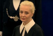 Юлия Навальная выступила в поддержку журналистки Антонины Фаворской и активистки Ольги Комлевой, обвиняемых по «делу ФБК»