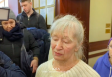 «Буду бороться дальше!» — мать Романа Иванова о приговоре сыну