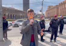 «Эти люди объединены идеей свободной России». В Ереване прошел митинг, приуроченный к акции «Полдень против Путина»