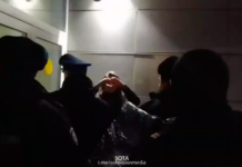 Корресподентку SOTAvision Антонину Фаворскую привезли в Следственный комитет