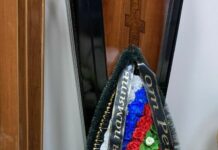 Неизвестные, называющие себя участниками движения «Облава», рассылают похоронные венки сотрудникам российских военных предприятий