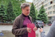 Суд Волжского оштрафовал члена партии «Яблоко» Александра Ефимова за интервью движению «Голос»