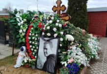 Могила Алексея Навального. Два месяца со дня смерти