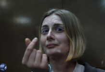 Яркая и несломленная Анна Бажутова в Останкинском суде Москвы