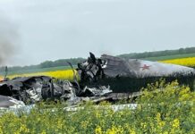 В Ставрополье разбился бомбардировщик Ту-22М3. Самолет потерпел крушение «после выполнения боевой задачи», когда возвращался на аэродром, сообщили в Минобороны