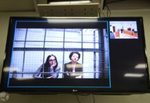 Суд продлил на полгода содержание в СИЗО режиссерки Евгении Беркович и драматурга Светланы Петрийчук