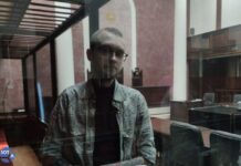 Жителю Екатеринбурга, обвиняемому в поджоге военкомата и «фейках» за интервью каналу «Ходорковский Live», продлили содержание в СИЗО еще на три месяца