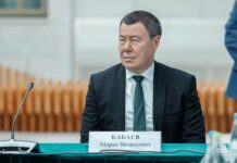 За журналистку Надежду Кеворкову вступился Марат Кабаев, президент созданной им Международной ассоциации исламского бизнеса, 62-летний бывший футболист и отец Алины Кабаевой