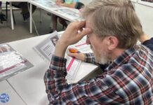 В Санкт-Петербургском отделении партии Яблоко прошел традиционный «вечер писем» политзаключенным