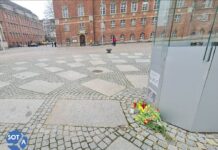 Неизвестные в немецком Киле оскверняют мемориал Алексея Навального