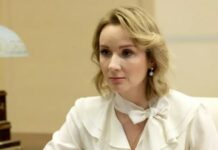 Усыновление российских детей иностранцами в ближайшее время полностью прекратится