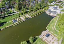 В подмосковном Одинцово активисты отстояли доступ к местному озеру. Водоем был огорожен, а охрана грозилась вызвать Росгвардию