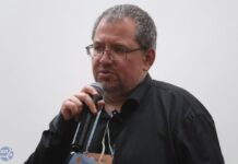 Алексей Комелев назвал свое попадание в реестр «иноагентов» «абсолютно рандомным»