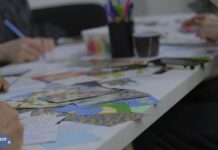 В московском «Открытом пространстве» прошел вечер писем политзаключенным — именинникам июля