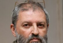 Еще один лауреат «Золотой Маски» поддержал фигуранток «театрального дела»