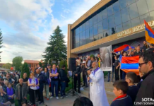 Лидер армянской оппозиции Баграт Галстанян встретился со сторонниками в Гюмри