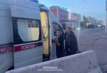 Задержанную за цветы для Алексея Навального жительницу Новосибирска отпустили из отдела полиции