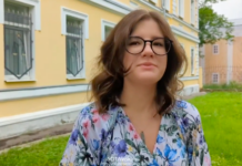 «Нет цензурных слов», «Пахнет плохим приговором»: слушатели, удаленные с заседания «театрального дела», о закрытии процесса