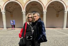 У тещи Александра Невзорова, блокадницы и ветерана ВОВ, арестовали квартиру