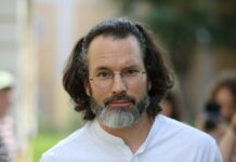 Заседание по «театральному делу» перенесли на завтра на 14:00