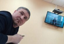 Демонстрация логотипа Facebook стала поводом для уголовного дела и обыска у свердловского правозащитника Алексея Соколова