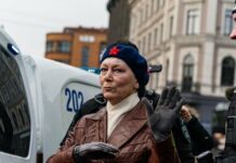 В Латвии к 3 годам колонии приговорили прокремлевскую активистку Елену Крейле по обвинению в прославлении российской военной агрессии