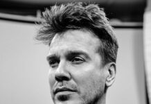 «Российские военные с особой жестокостью убивали мирное население» — в суде зачитали посты, которые вменяют Михаилу Зыгарю