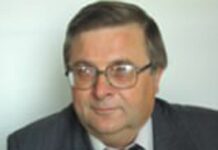 Мужчиной, который пытался сжечь себя на Красной площади, оказался президент ЦНИИ «Волна»