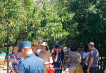 В Ереване напротив российского посольства прошел пикет в защиту прав ЛГБТ-людей