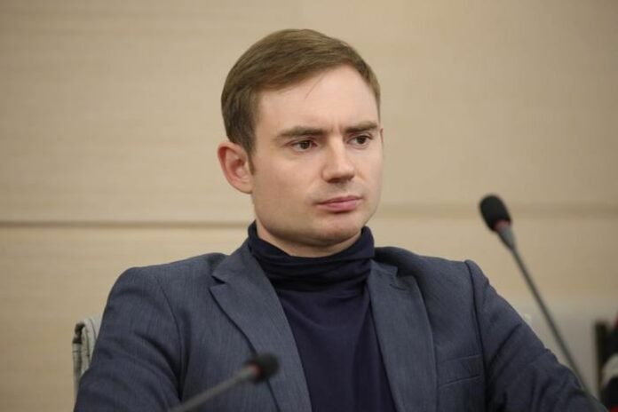 Максим Круглов
