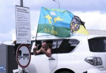 «ВДВ — это не просто “привет, руки пожал”, ВДВ — это целое братство». Как «голубые береты» отмечают свой праздник