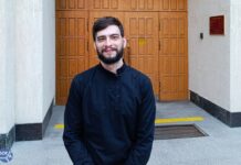 В Москве прошел «осмотр жилища» у юриста ЛПР Сергея Бурякова, во время которого, его избили