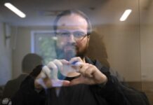 Мосгорсуд оставил под стражей основателя «гражданской школы хэкеров» Илью Васильева, обвиняемого в военных «фейках»