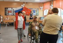 «Первый раз пришел на выборы, и чтобы это запомнилось я решил одеться в костюм Чебурашки». Мы собрали все самое интересное и смешное