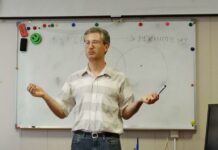 Полиция продлила срок рассмотрения заявления правоведа Романа Мельниченко, в котором он просит расследовать доносы и разглашение персональных данных граждан телеканалом «Волгоград-1»